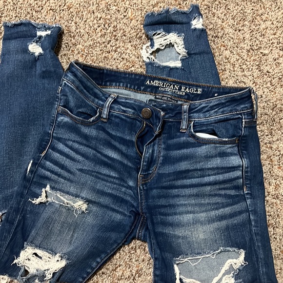 Size 10 AE jeans - Picture 3 of 3